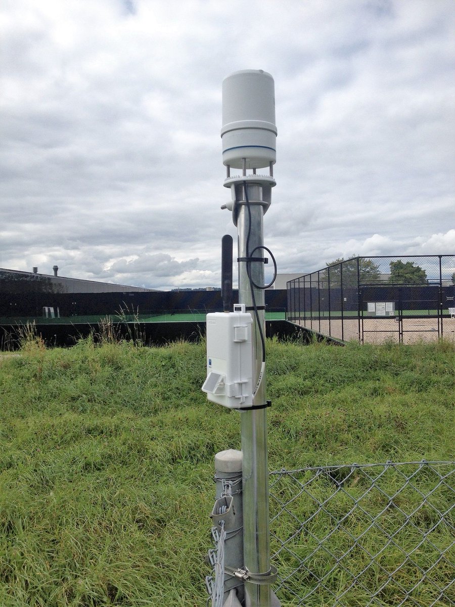 METER_Group's tweet photo. Read the comparison report by Switzerland's @eth_en about our ATMOS 41 all-in-one #weather station powering the @TAHMO_Word weather project across #Africa. @ametsoc #AMS2019 https://t.co/cRcAqVsCvz https://t.co/6lP4hDZhXC
