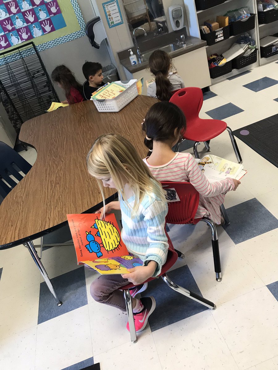 MsWebb11's tweet photo. 1st day of Reading Workshop in DK! What a success! We are Readers! 📚 @brookside_opusd https://t.co/huJT3BMmpX