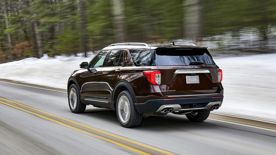 chicagotribune's tweet photo. Ford launched the fully redesigned 2020 Explorer, a vehicle important both to the company's lineup and to the Chicago neighborhood where it's built. https://t.co/vUweK3rgib https://t.co/44FnYkgGES