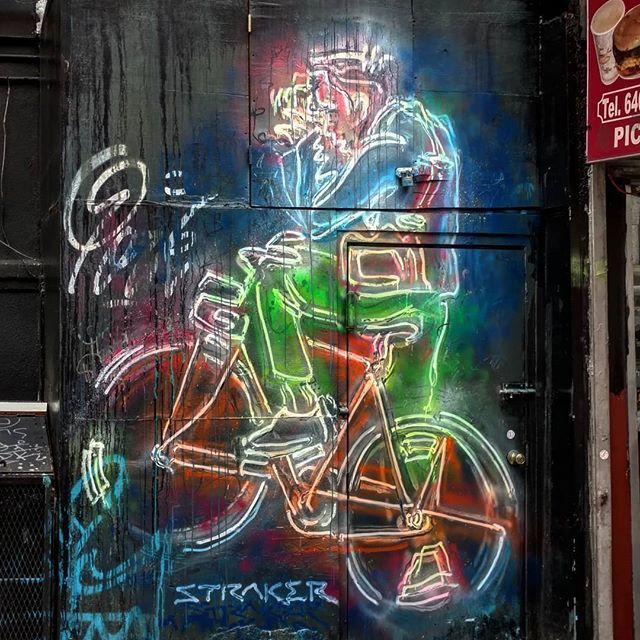 #streetart #streetarteverywhere #streetartistry #streetartist #streetartphotography #streetartglobe #streetartlovers #streetartandgraffiti #streetartnyc #streetartnews #streetarts #streetartists #streetartphoto #streetartfiles #streetartiseverywhere  #ne… instagram.com/p/Bsb0KXwFnNZ/