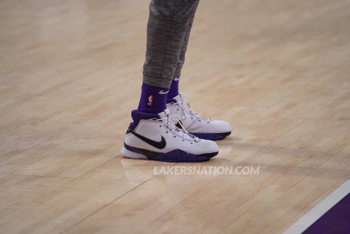 kobe protro 81