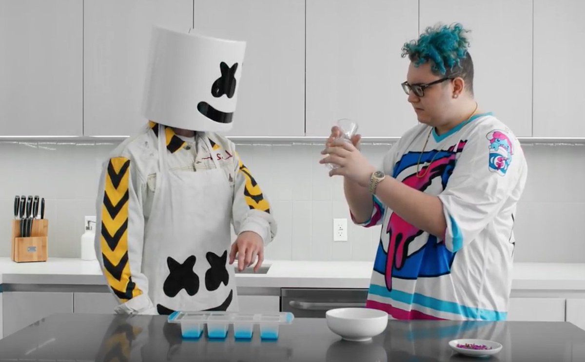 upandupboulder's tweet photo. did you know @SlushiiMusic and @marshmellomusic are best pals??
#slushiigang #mellogang #CUBoulder #skobuffs #BringTheSlush https://t.co/m2Mxz6GzlN