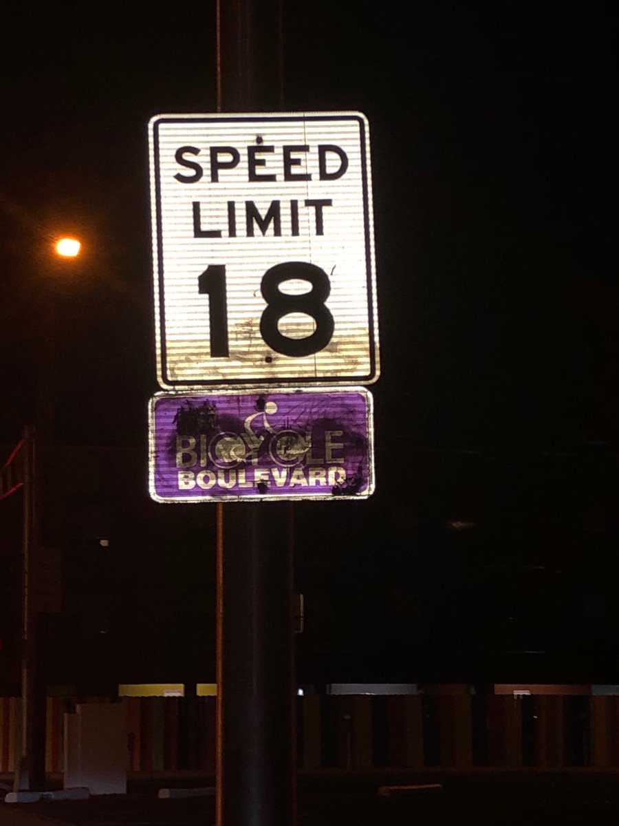 stephanievalenc's tweet photo. Has anyone ever seen a speed limit sign like this? It just feels weird. #OnlyInNM https://t.co/mX6H8mIuP3