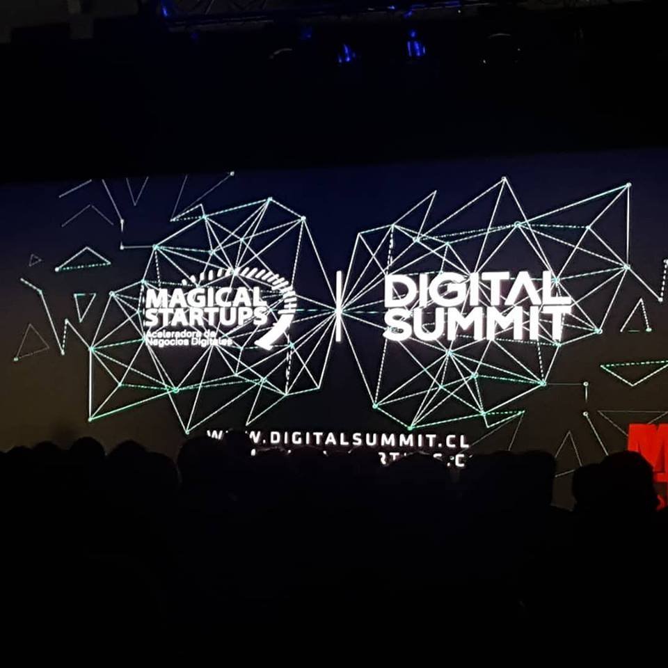 DTNPyme's tweet image. Hoy estuvimos en #DigitalSummit, evento de innovación y negocios digitales organizado por @MagicalStartups con el apoyo @HuaweiMobileCL , @EntelExploralab, @IBMdeChile y animado por la seca @SoledadOnetto

#DigitalizaTuNegocio #TransformacionDigital #DS2019 #DigitalSummitSCL