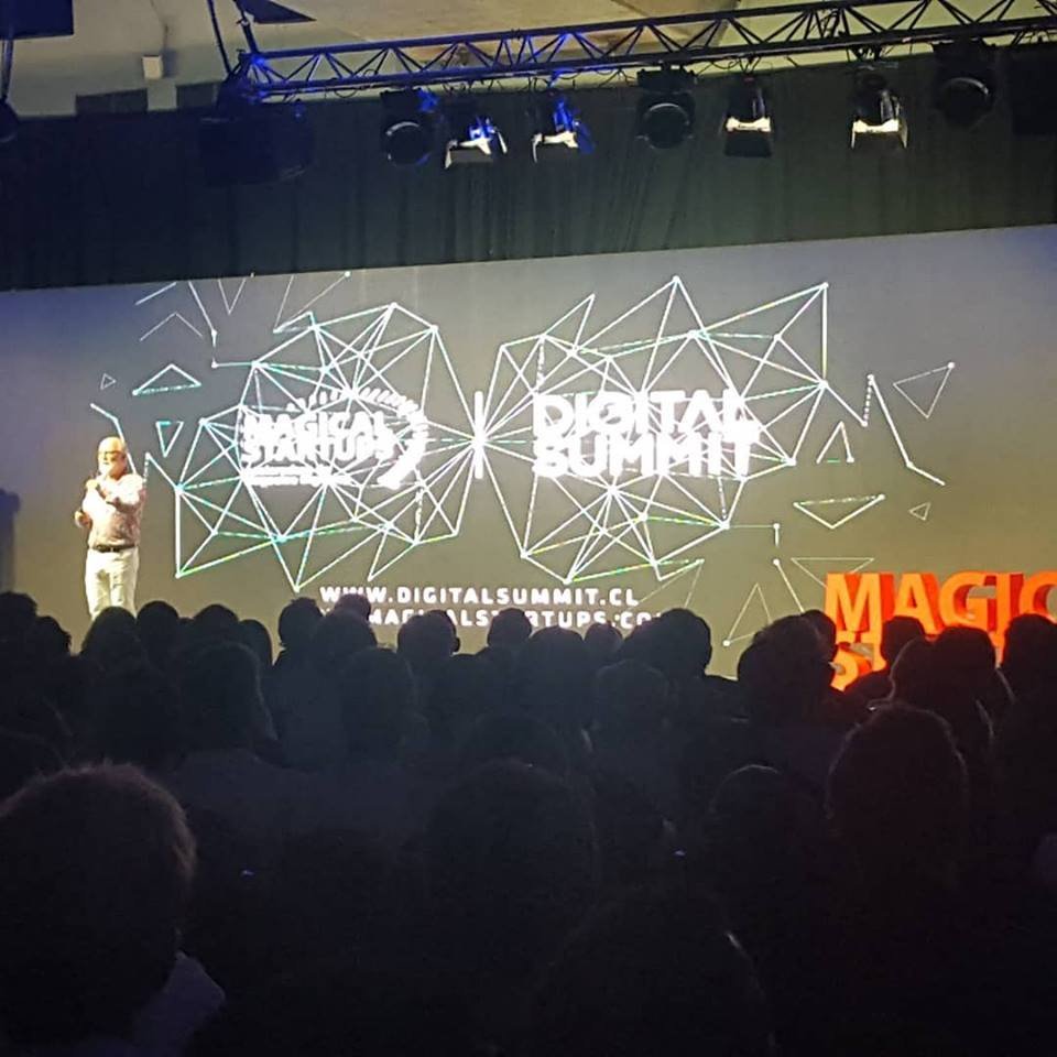 DTNPyme's tweet image. Hoy estuvimos en #DigitalSummit, evento de innovación y negocios digitales organizado por @MagicalStartups con el apoyo @HuaweiMobileCL , @EntelExploralab, @IBMdeChile y animado por la seca @SoledadOnetto

#DigitalizaTuNegocio #TransformacionDigital #DS2019 #DigitalSummitSCL