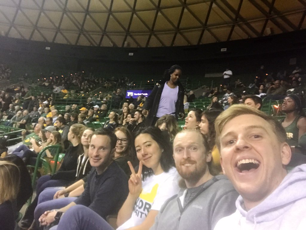 MackSparrow32's tweet image. BU DPT at Lady Bear basketball! @BaylorDPT #DPTin2