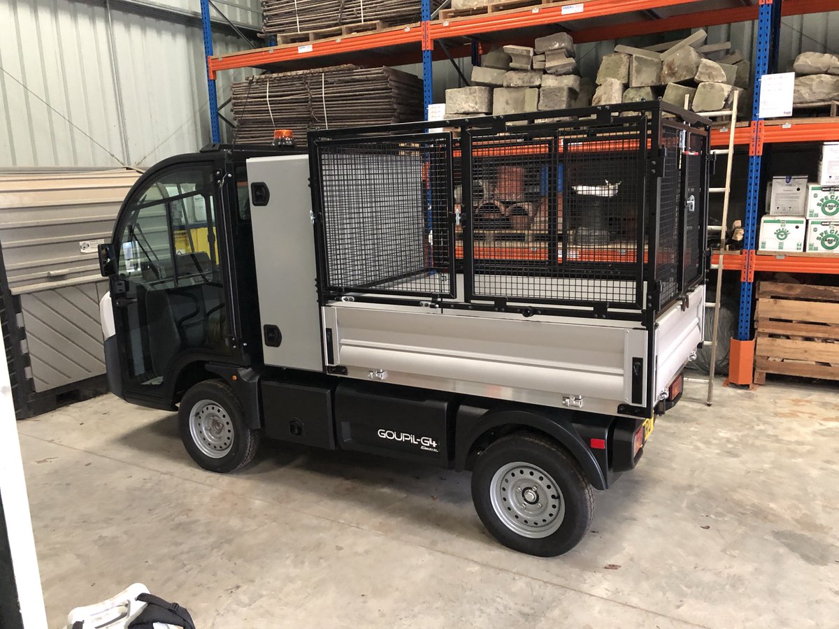 HeanCastleEst's tweet photo. The Estate is ‘going green’! We are delighted to have taken delivery of our new ‘Goupil’ Electric Vehicle supplied by @Bradshaw_EV It will be used to service our fabulous collection of Holiday Cottages. https://t.co/KuDoPFfk01