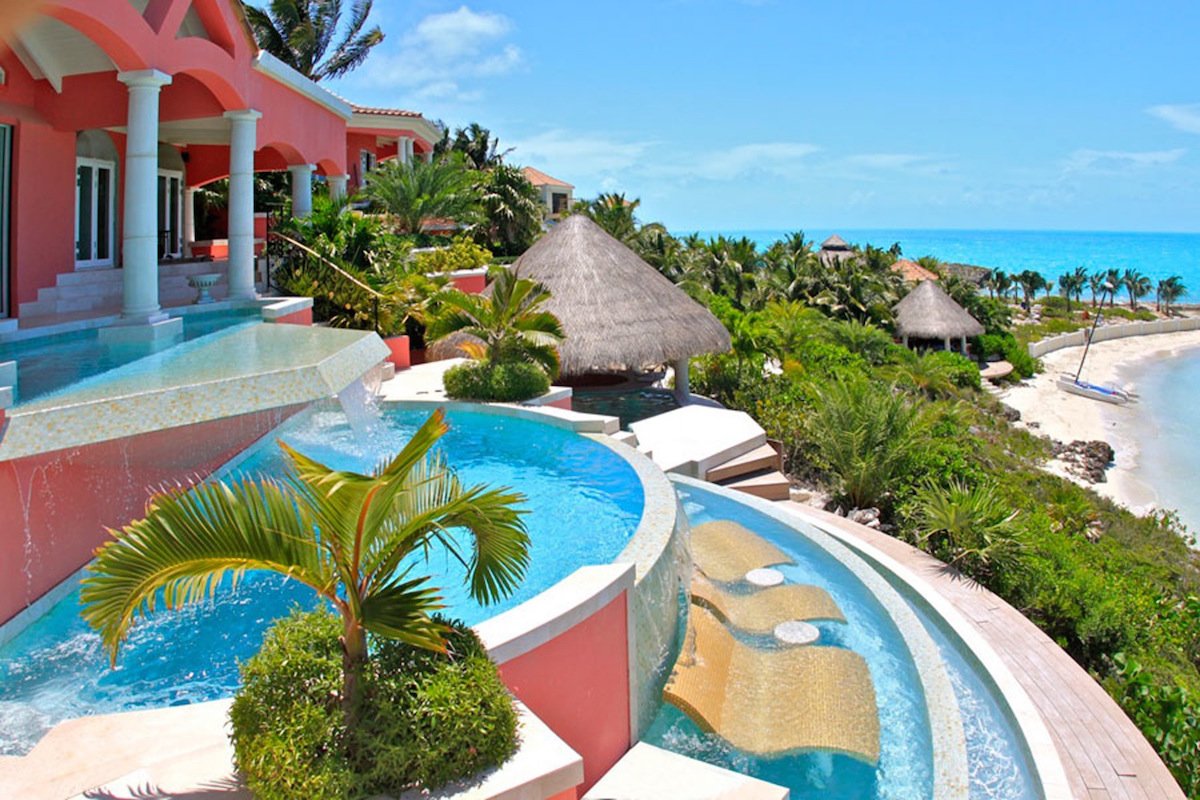 VillaMani2's tweet photo. Looking for the suitable #accommodation for your #familystay in #Caribbean?
#Villa_Mani_house for #vacation is the ideal place to #avail, as it is the spacious #accommodation with all #necessary_amenities that offers the #perfect setting for a #family stay. So, hurry up to avail! https://t.co/NZB9LLLS2T