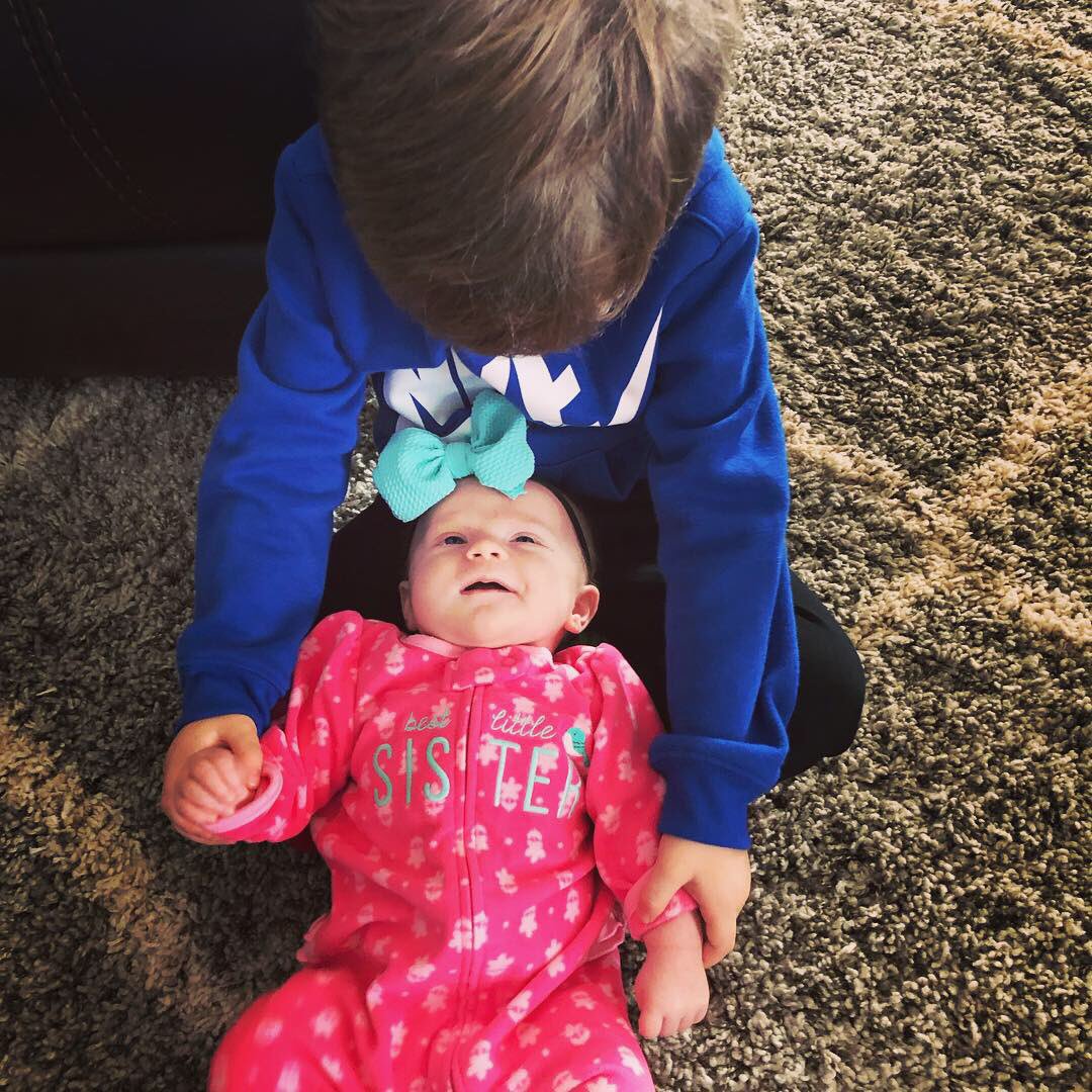 lex1223's tweet photo. He was singing to her 😍 https://t.co/6R1vR2b8zT