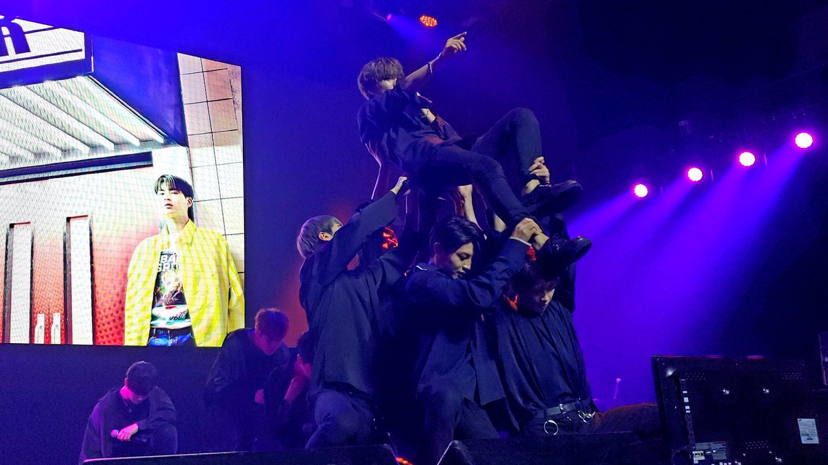 alyssa3mi's tweet photo. 2018 was wonderful ♡
#ACEinVAN #UP10TIONinLA #MXinSF #ACEinLA https://t.co/UepVJnNgYl