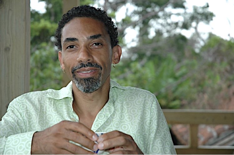 Congratulations to Dr. Robin D.G. Kelley on receiving the 2019 Nicolás Guillén Lifetime Achievement Award from the Caribbean Philosophical Association!
We are grateful for your unwavering commitment to the advancement of Black studies. Salute! ✊🏽
https://blog.apaonline.org/2019/01/08/black-issues-in-philosophy-the-2019-caribbean-philosophical-awards-winners/ …