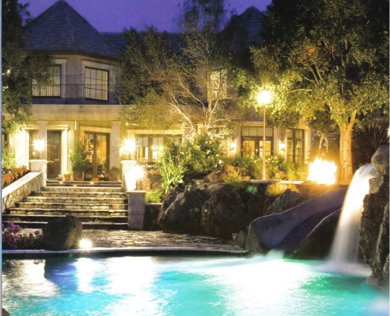 Challenger_Pool's tweet image. Make your new pool uniquely yours with one of our pool surface upgrades. A Challenger swimming pool finish is like icing on a cake. challengerpools.com/services/swimm…