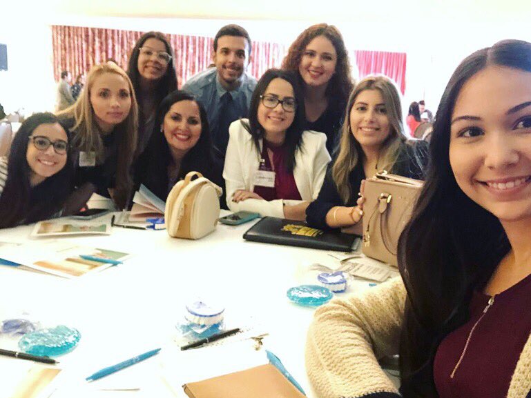 prpdaRUM's tweet photo. ASDA Convention 2018🦷🌀
#PreDentalLife #FutureDentist 😁 #PRPDA ❤️ https://t.co/FZwnT7EsOM