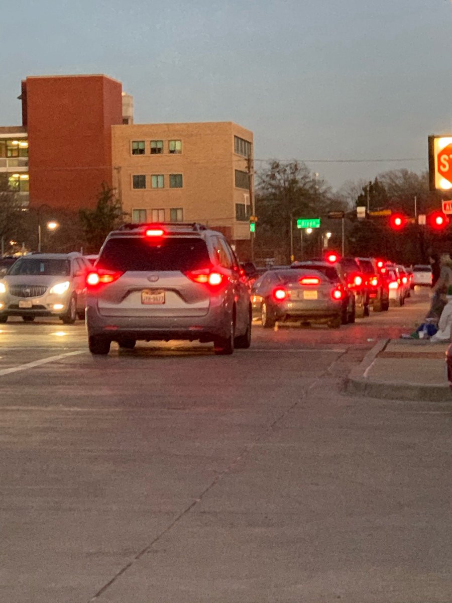 Lobo Fans are pouring into downtown Longview for the parade to celebrate our State Champion Longview Lobos!  Festivities at Heritage Plaza currently going on, parade starts at 6:30 pm. #lobonation #longviewproud #longviewlobos #uilstate #txhsfb