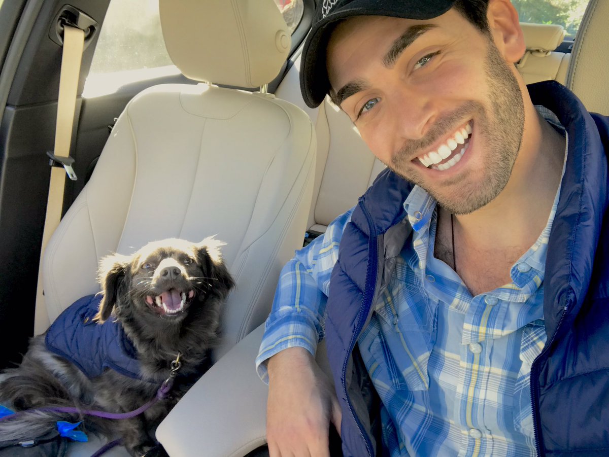 On Wednesday’s we wear matching navy blue puffer jackets and go to the doggy park... 🐶💙👨🏻
