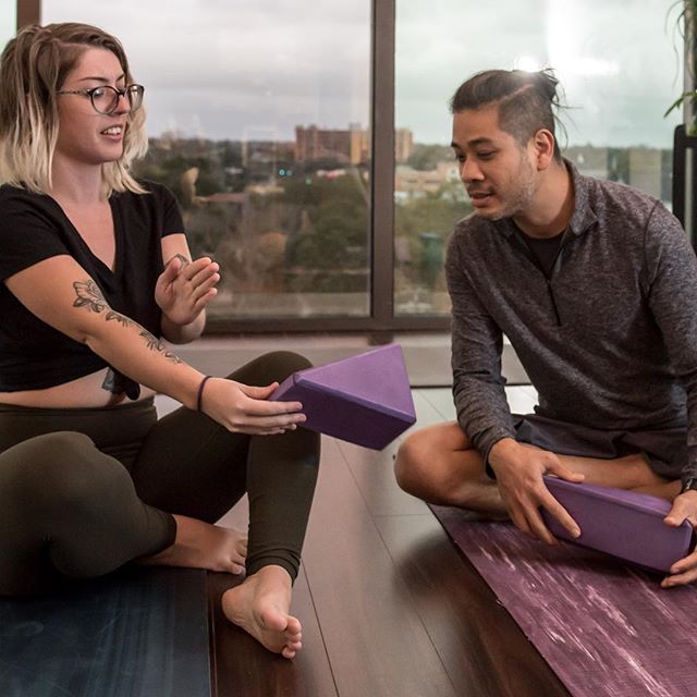 PaddleInPurpose's tweet image. #Repost yogatriangle
・・・
Our YogaTriangle is simple, yet revolutionary. 
How do you use yours?
🧩🙏🏻💞
#yogatriangle #yogaprops #yoga #yogainnovations #yogatech #yogagifts #upgradeyourblocks #propyourpose 📸 userofreality instagram.com/p/BsbwpEqgCEK/