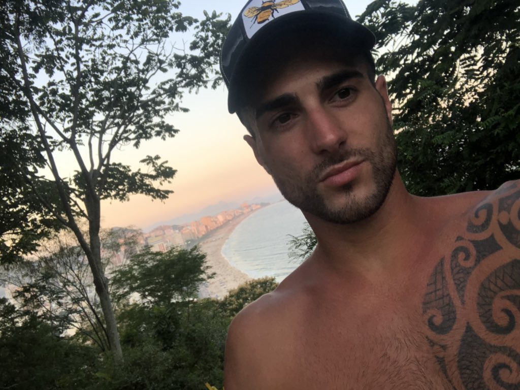 WILLHELMxxx's tweet photo. #RiodeJaneiro #2019 https://t.co/Hfsm4Nzm3a