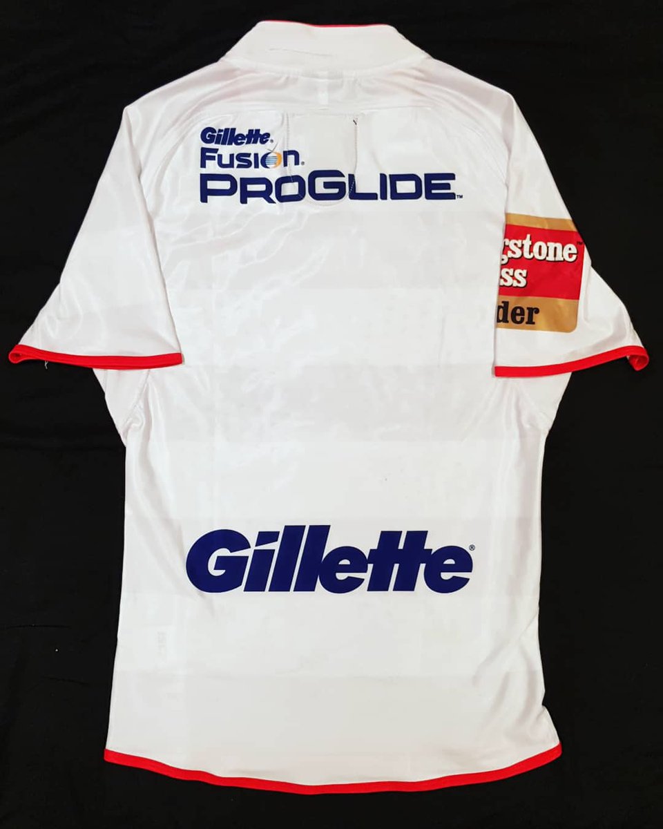RLjerseycollec1's tweet photo. @England_RL jerseys from the #rugbyleagueworldcup Here I have a @puma #rlwc2008 retail jersey & a @ISCSport #rlwc2013 players jersey.
#internationalrugbyleague #englandlions #englandrugbyleague #pomsvaussies #pomsvkiwis #gillette #kingstonpresscider #kingstonpress #wallofwhite https://t.co/sOgZipKpGP
