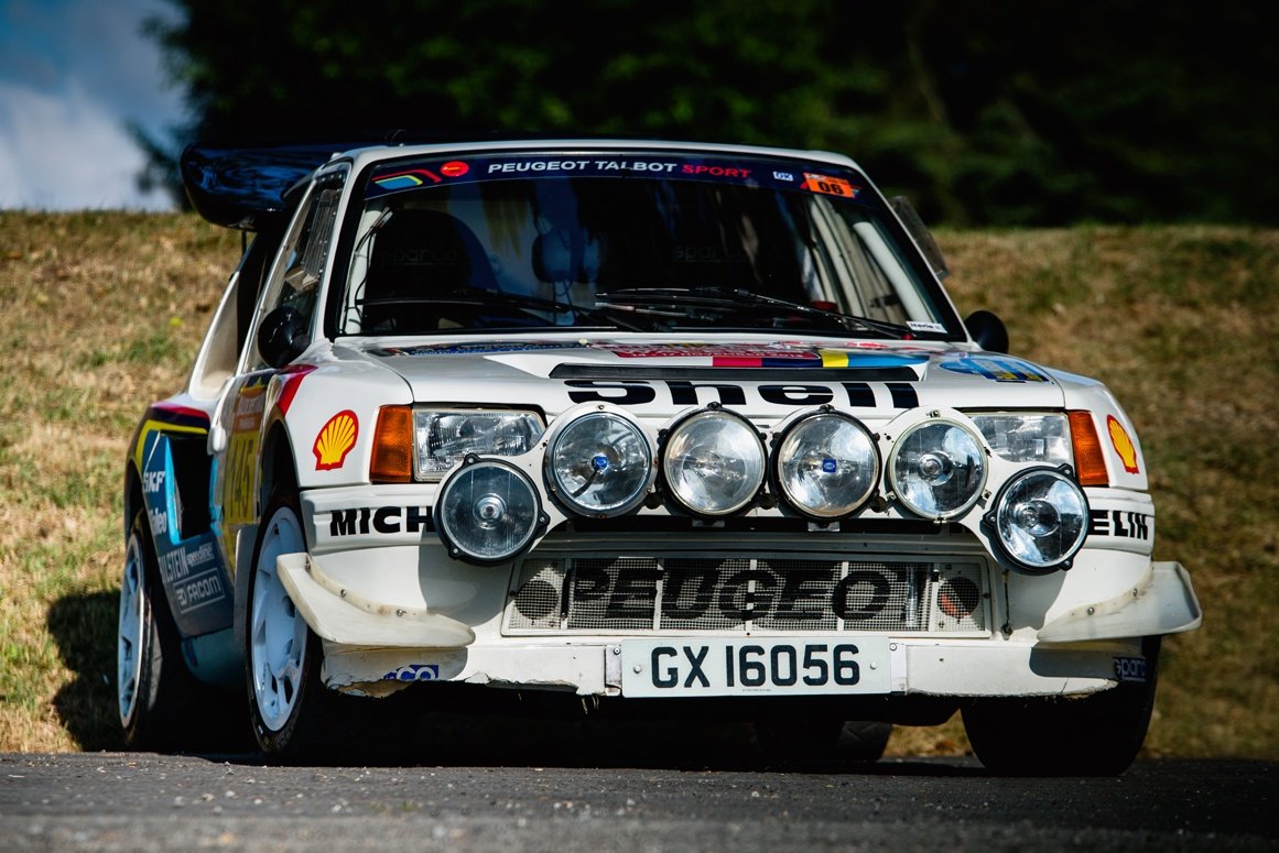 素地 4連ランプポッドとかいうオタクアイテム 元のかっこよさを台無しにするかと思いきや これまたかっこよくなるんだよね しかし これ載せて公道走ってる普通車はお呼びでない