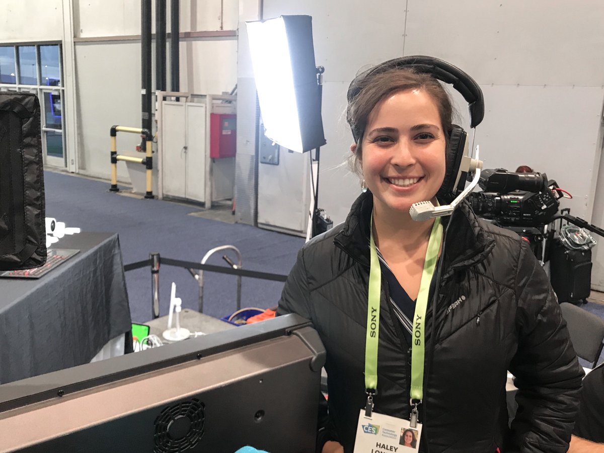 LondenProds's tweet photo. Haley spent the last few days in ‘tech heaven’…aka @CES. She had a fun time producing live tv from the show floor, where they featured the newest #tech products & cars 💻📱⌚️📷
#CES #CES2019 #electronics #lasvegas #television #tvproducing #videoproducing #familiafolksproductions https://t.co/607aeezW6t