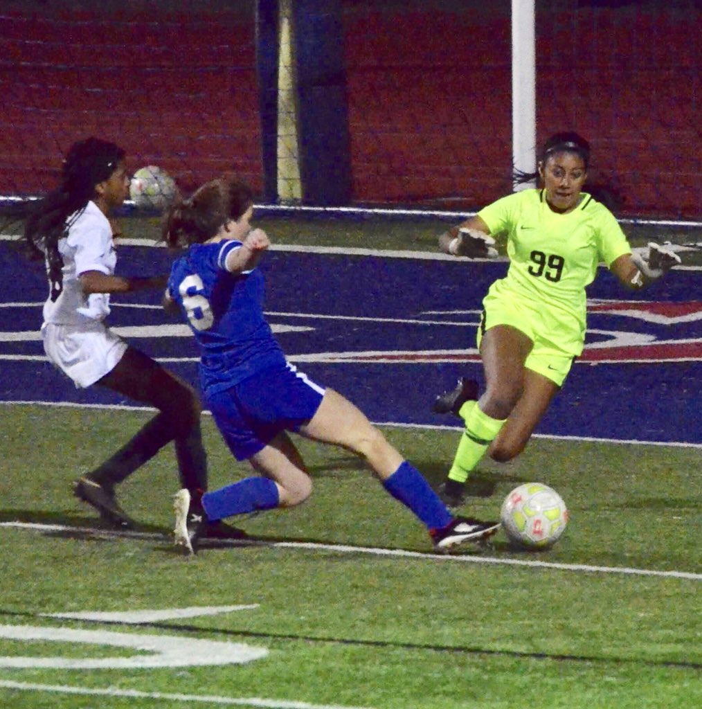 KMACandHeating's tweet image. Hendrickson vs. Pflugerville Junior Varsity Soccer #MoodyGirls
@HHS_hawknation 
@PfISDAthletics 
#HawkYeah 
@kmacsports 
@HHSCO2021 
@varsity_news 
@jensennmoody 
@Moody_1235 
@HHS_HypeCrew
@HawkNationHHS @HawkWmnsSoccer