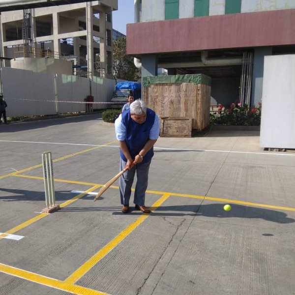 EmcurePharma's tweet photo. Inauguration of the Box Cricket tournament at the SPD plant, Hinjawadi. The tournament was inaugurated by Dr. Gurjar.
#BoxCricketTournament #Inauguration #FunAtWorkplace #Workplace #ChiefScientistOfficer #Emcure #Pune #India https://t.co/w6B37sYSFW