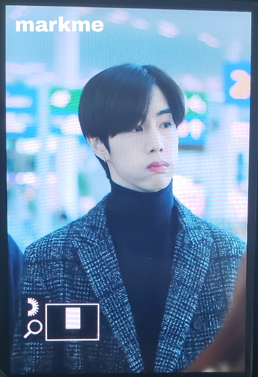 Preview 20190110 ICN Departure
#GOT7⁠ ⁠⁠ ⁠⁠ ⁠⁠ ⁠⁠ ⁠⁠ ⁠⁠ ⁠⁠ ⁠⁠ ⁠⁠ ⁠⁠ #마크 #갓세븐⁠ ⁠⁠ ⁠⁠ ⁠⁠ ⁠⁠ ⁠⁠ ⁠⁠ ⁠⁠ ⁠⁠ ⁠⁠ ⁠⁠ ⁠⁠ ⁠⁠ #MARK
