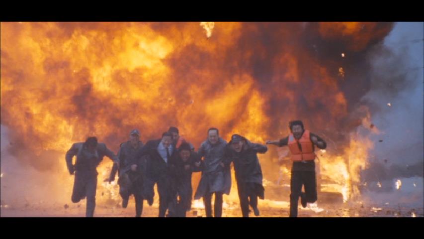 邦キチ！映子さんseason2、次回(1/18）は中国製ディザスター映画『超強台風』。巨大台風の中で元特殊部隊の市長が頭を下げ、爆発から人民をい救い、あとサメも倒す！ 