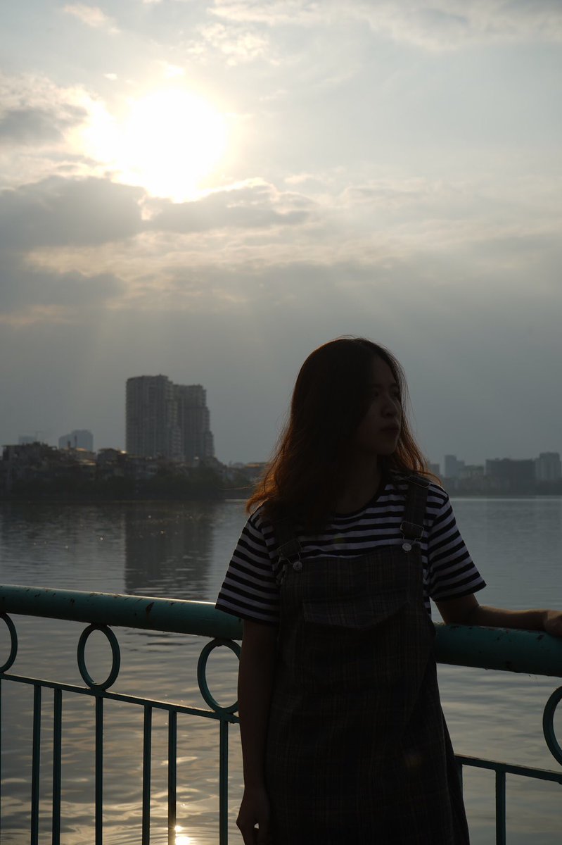thquynh20's tweet photo. Có những ngày chỉ ước, trong lòng không vướng bận điều gì. Không sầu không vui là lúc bình yên nhất. https://t.co/EbBuN5DNsH
