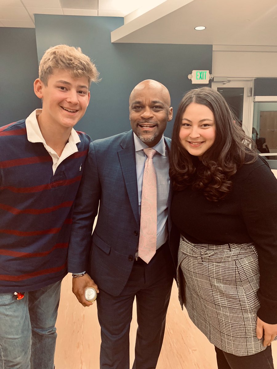 MayorHancock's tweet image. Denver’s Youth Commission has space for those who are ready to serve the needs of our young people! Applications are open until March 8, 2019. denvergov.org/content/denver…