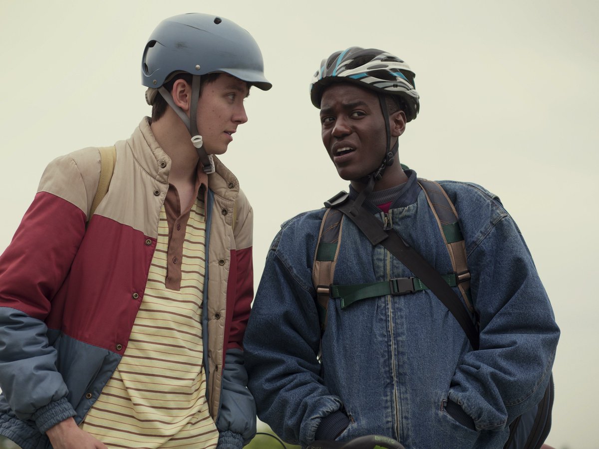 ButterfieldBra's tweet image. Hoje é quinta-feira, Brasil! O que significa, que a série "Sex Education" estreia oficialmente AMANHÃ!!! 😍🙌🏻 #SexEducationNetflix #SexEducation 
Confira no nosso facebook +71 fotos oficiais exclusivas em UHQ da série: facebook.com/pg/Butterfield…