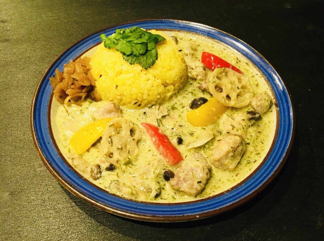 ট ইট র Arena下北沢 カレー総合研究所 ランチオープン 本日のおすすめカレーは イベリコ豚グリーンカレー 1000になります こんな寒い日はカレーで温まりましょー お待ちしてます 食テロ カレーテロ カレーランチ 下北沢 下北ランチ