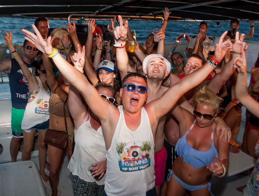 boatpartytkts's tweet photo. Tenerife Boat Party! Unlimited Free Bar! More info &amp; Bookings go to https://t.co/xbXaEuhdTf https://t.co/lMPPaaPH8V
