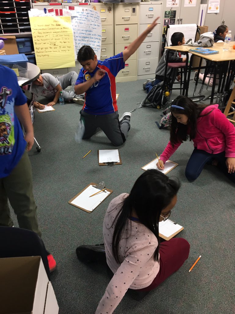 KatinaOsth's tweet image. Bottle flipping activity to gather data for dot plots and stem-and-leaf. Kids were all in! #csisd #science #skawesomesince1967