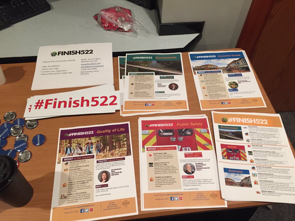 Serellan's tweet photo. #Finish522 meeting in Monroe. Standing room only. People are angry, including parents of teenager gravely injured on SR 522.
@SenatorPalumbo nowhere to be seen.
@KIRORadio @komonewsradio @RonandDon @BrandiKruse @DoriMonsonShow @jasonrantz @KIROTraffic @SteveTVNews @NEWSGUYSULLY https://t.co/ubsgjNLng4