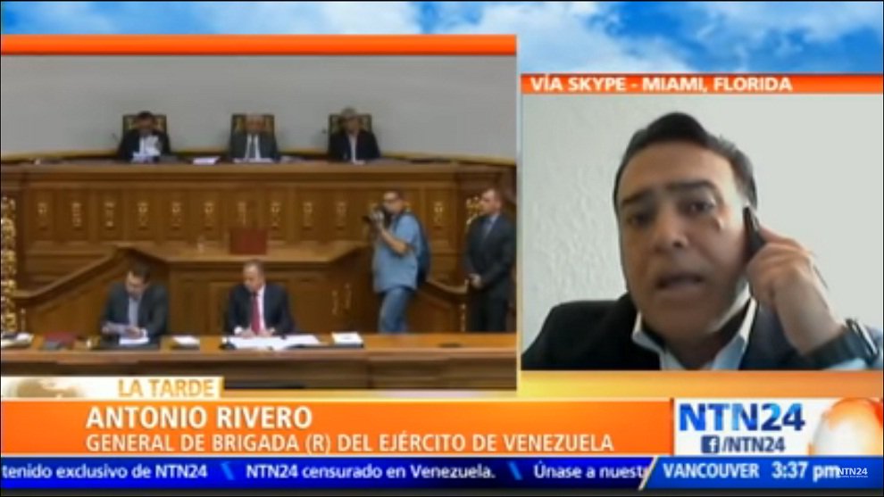 NTN24ve's tweet photo. #VIDEO El general de brigada en condición de retiro, Antonio Rivero, indicó que ha sostenido conversaciones con militares activos que estarían dispuestos a apoyar a la Asamblea Nacional para que asuma el control del Poder Ejecutivo. https://t.co/lFGyU0CBsG https://t.co/g6sJ48Mr11