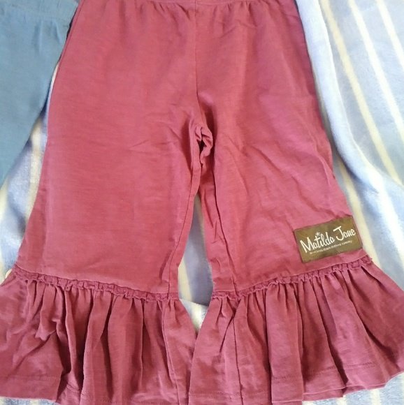 So good I had to share! Check out all the items I'm loving on <a href="/Poshmarkapp/">Poshmark</a> #poshmark #fashion #style #shopmycloset #toryburch #matildajane: bnc.lt/focc/0fN0dl5YlT