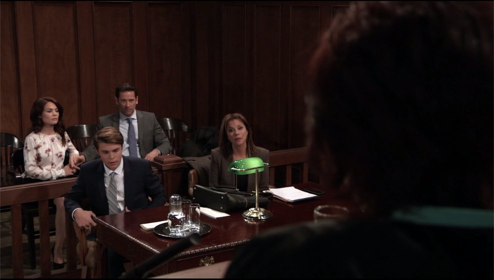 SoapJenn's tweet photo. Look at (Judge) CarSon looking down at them all trying to intimidate them. #GH #Friz #FrizFam #HiAlexis https://t.co/OhFF36vUhT