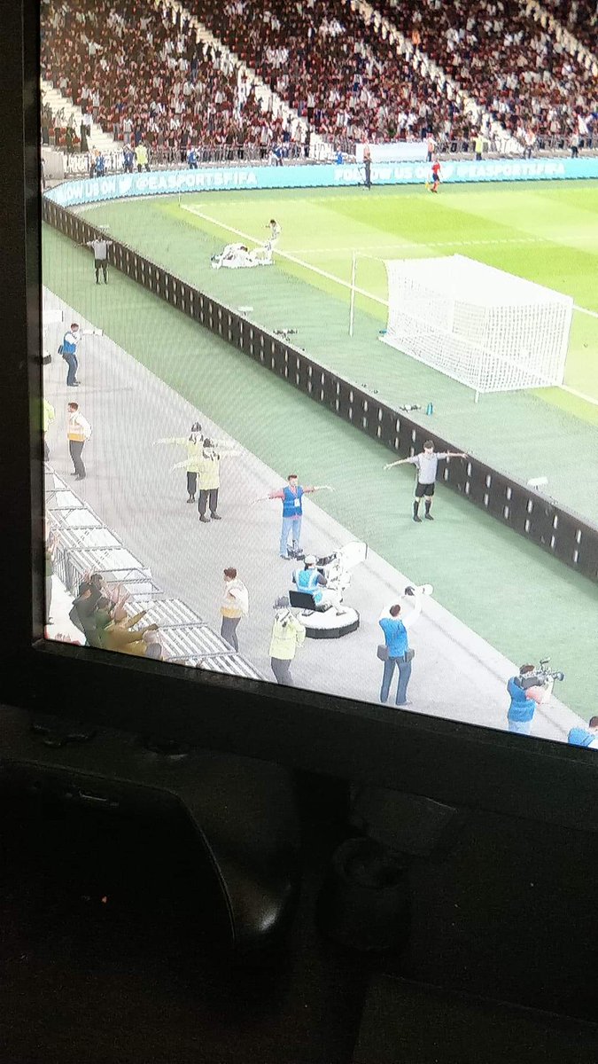 KICKOFF_HD tweet picture