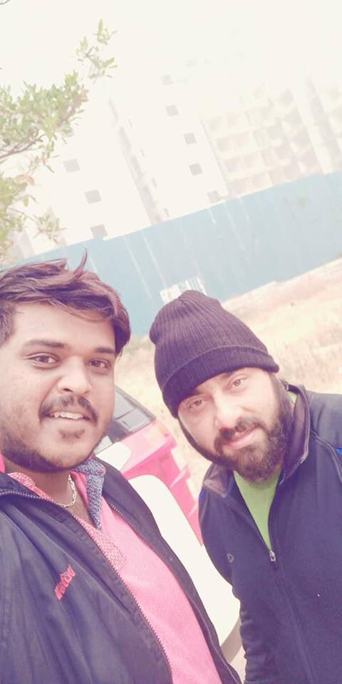raghuram9777's tweet photo. ಮುಂಜಾನೆಯ ಮಂಜಿನಲ್ಲಿ,ಮಾನ್ಯತ ಬೀದಿಯಲ್ಲಿ, ದೇಹಕ್ಕ ಕಸರತ್ತು ಆದರೆ ಸಿಕ್ಕಾಪಟ್ಟೆ ಚಳಿ ಇತ್ತು ..Early Morning #MistyWalk #Workout #Fitness https://t.co/2InyQKXxkd