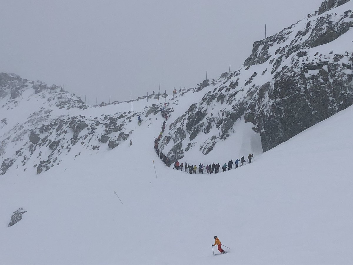 Wbaz54's tweet photo. Whistler ski day #spankysladder @KGordonGlobalBC @StormHour @GlobalBCWeather #skiing #snow https://t.co/MTpQcBylGE
