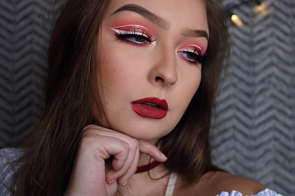 maddiekattMUA's tweet photo. My #makeup for tomorrow’s video using the #hudabeautypalette #rubyobsessions #hudabeauty #mua ❤️🥰 https://t.co/lWCncsrv2j