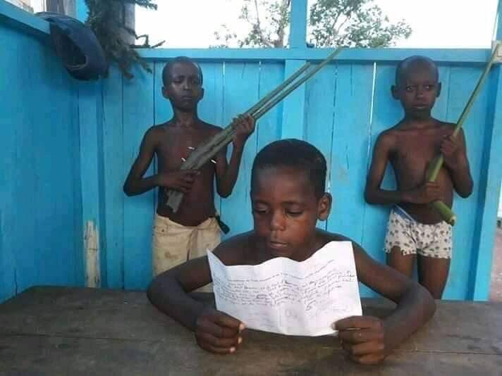 ApexNewsZim's tweet image. Youths in Gabon are doing the #CoupChallenge