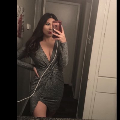 lizbxeth's tweet photo. #NewProfilePic https://t.co/VOYyQng9HT