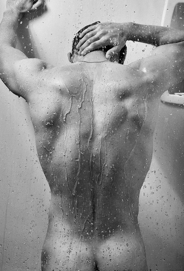 #shirtlessguys. #showers. @boys_tasty. 