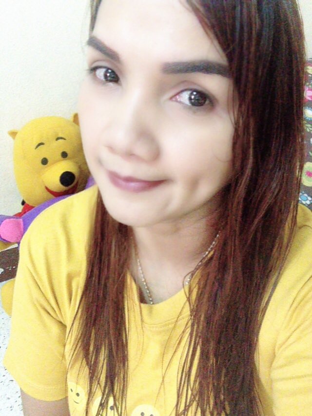 Jareematoom's tweet photo. หน้าสด หน้าเมคอัพ ?? 😝 https://t.co/rdCRwpoaOF