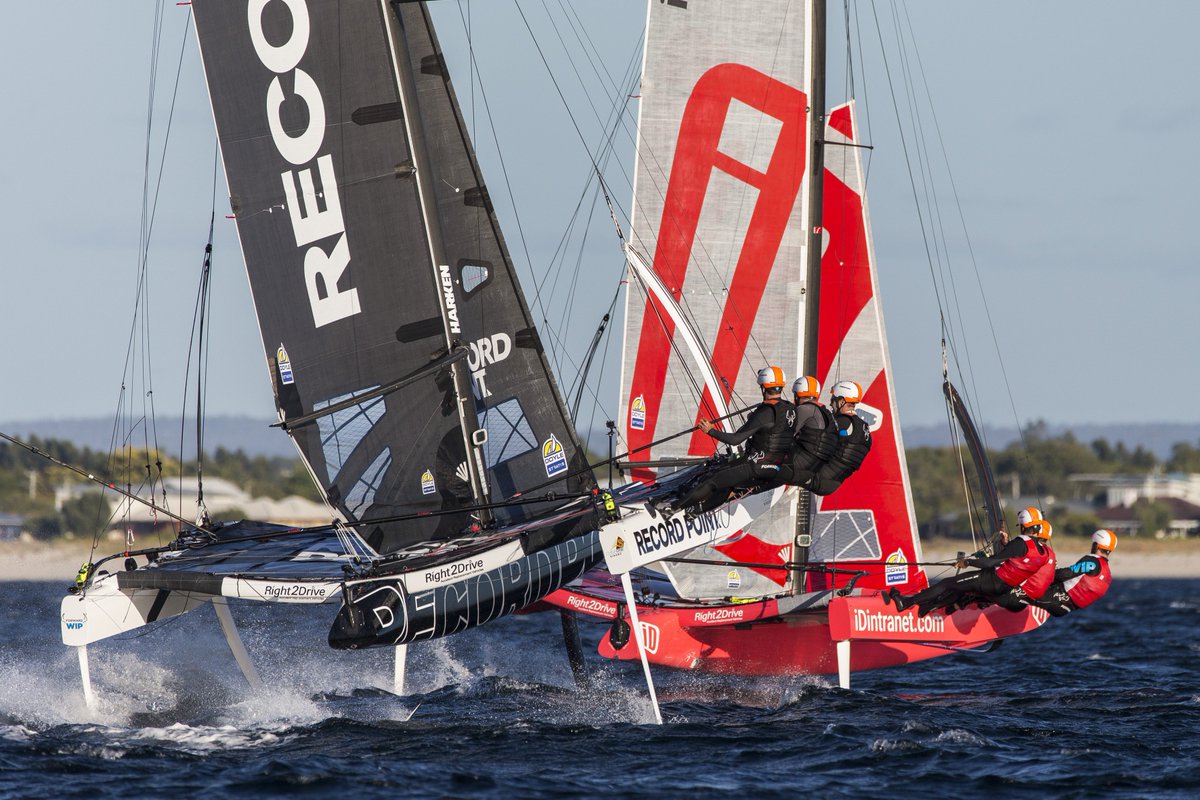 Now this is what we call a close race...bit.ly/2DVLtSg #SuperFoiler #ThrowBackThursday