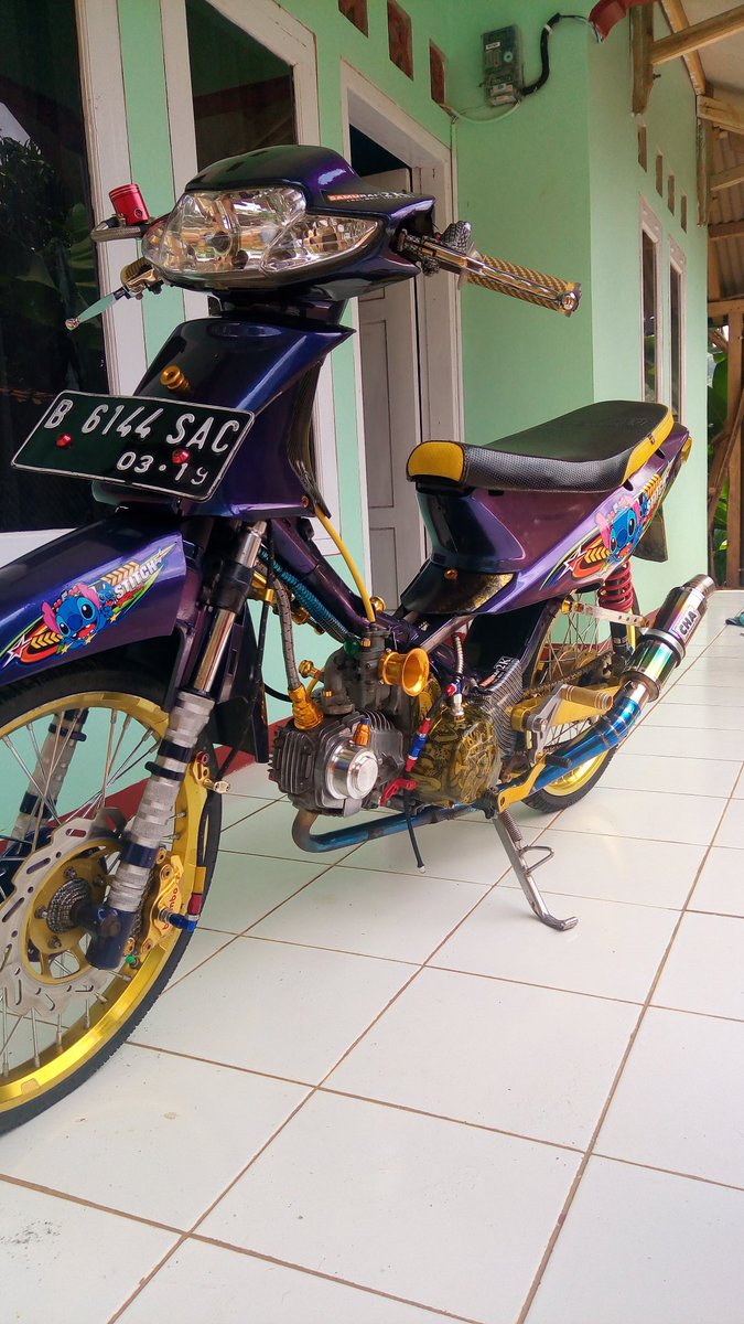 #supra fit street racing
#Supra street racing