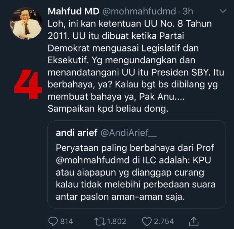 narkosun's tweet photo. Sekarang ngajak debat Prof Mahfud MD. Akhirnya yang “ketapok” bukan hanya dia tapi Demokrat dan SBY.

Dan jarang² saya denger pak Mahfud ngomong pake kata “gue”. Artinya serius ini.

😅😅😁 https://t.co/ED8xRnAnn0