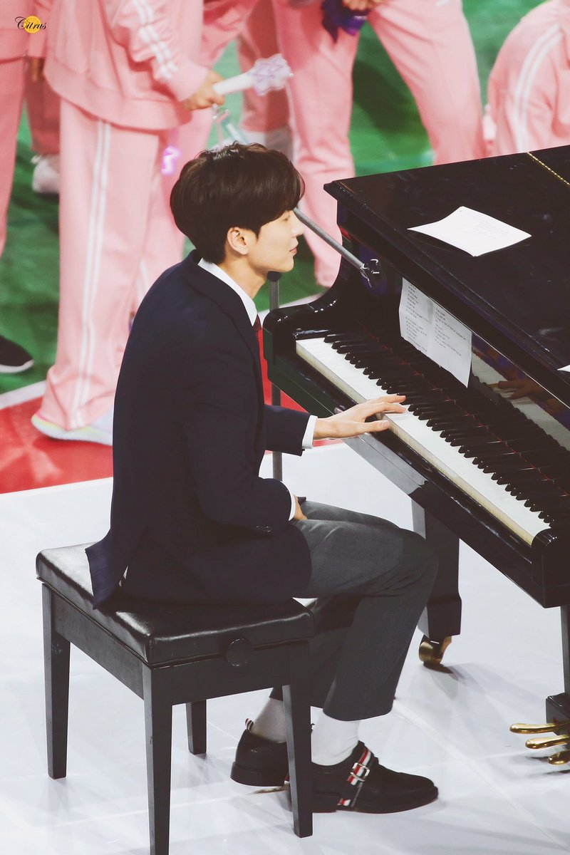 citrus_0701's tweet photo. 190107 #ISAC2019 
#Leeteuk #이특 #박정수 
@special1004 https://t.co/nSl0tMvOSn